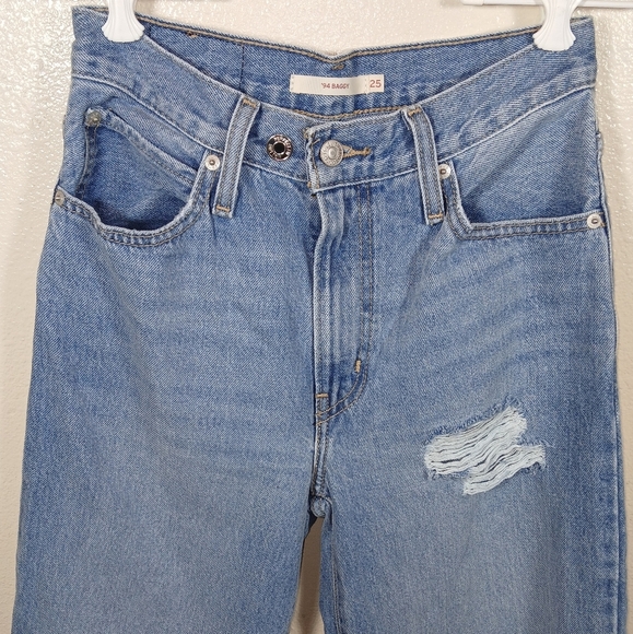 Levi's Baggy Jeans Women 25 Blue Light Wash 94 Baggy Distressed Taper Skater - Picture 4 of 15